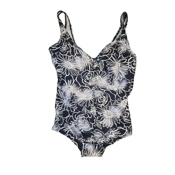 Indigo Bay Plus Size Slimming Swimsuit Size 24 - Picture 1 of 4